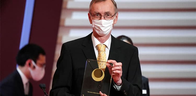 Sweden's Svante Paabo wins 2022 Nobel Prize in Medicine