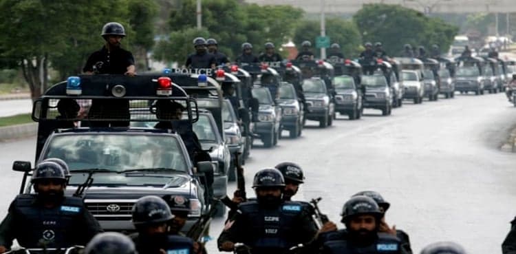 PTI long march: Additional Sindh police contingent leaves for Islamabad