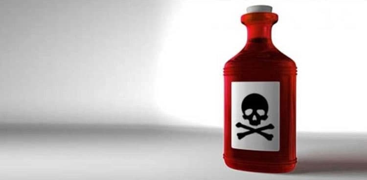 Woman, daughter suffer acid attack for demanding share in property