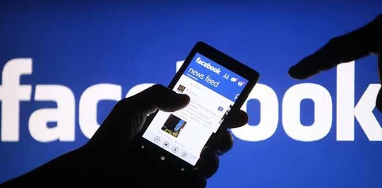 Facebook adds way to remove misinformation from groups