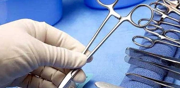 Scissors removed from woman’s stomach after five years