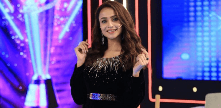 Zarnish Khan drops stunning pictures from Dubai