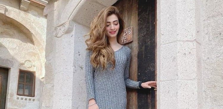 Nawal Saeed is an absolute stunner in recent click