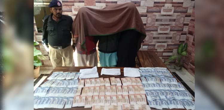 Karachi police foil cash van heist bid