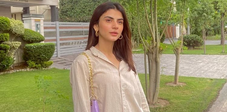 Zubab Rana exudes glow in sun-kissed pictures