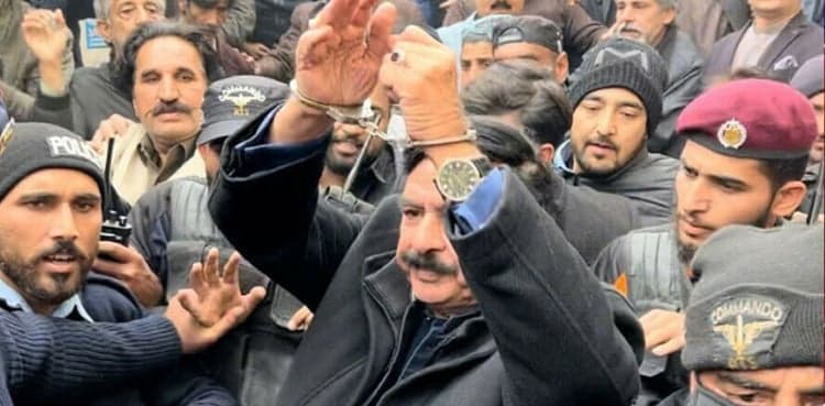 Sheikh Rasheed forgives CCPO Rawalpindi, others in arrest case