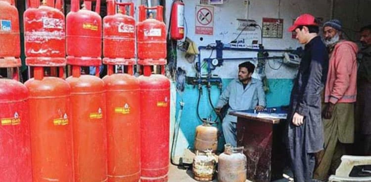 OGRA raises LPG prices by Rs12 per kg