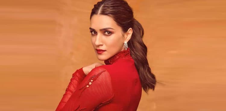 Not Tiger, Kartik, or Kareena; Kriti Sanon names THIS actor as her favourite co-star