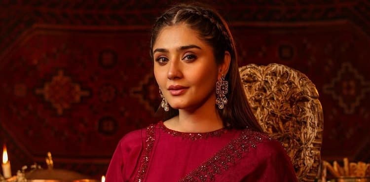 Dur-e-Fishan Saleem stuns social media with latest pictures