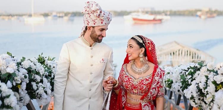 Ushna Shah is back on the gram with more wedding glimpses