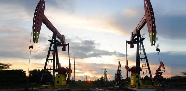 Oil jumps 2% on Saudi plan to deepen output cuts from July
