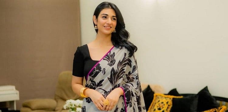 Sarah Khan's latest video is a hit on social media