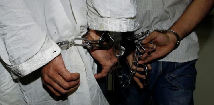 Karachi police arrest three suspects involved in cop murder