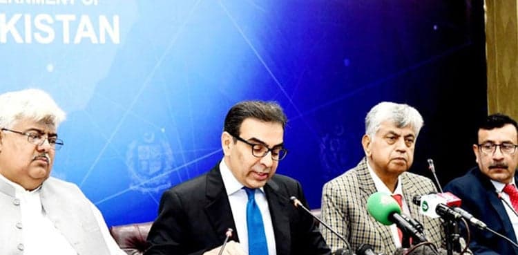 Govt announces countrywide crackdown against electricity thieves