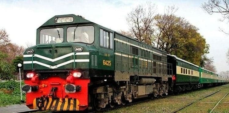 Pakistan Railways to recover outstanding dues from federal, provincial depts