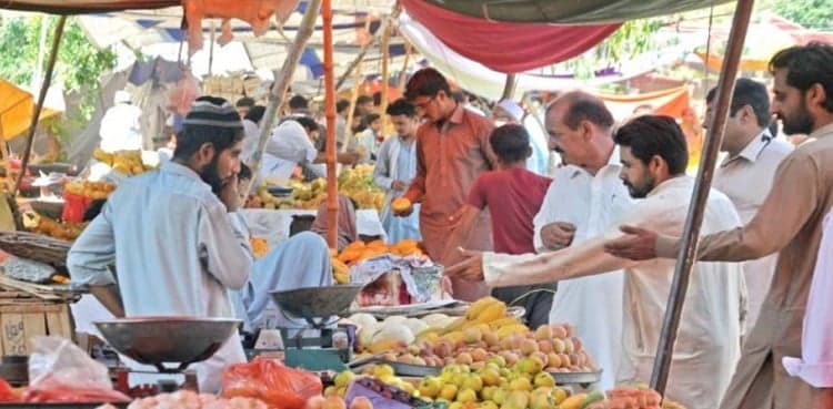 Karachi commissioner fines 137 profiteers ahead of Ramzan 2024
