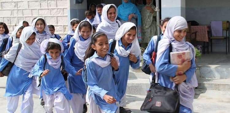 Sindh announces major decision for schools' summer vacations