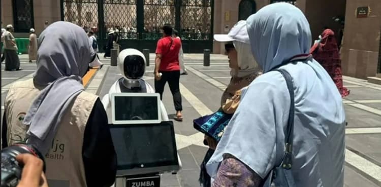 Hajj 2024: Smart robot service launched to assist pilgrims