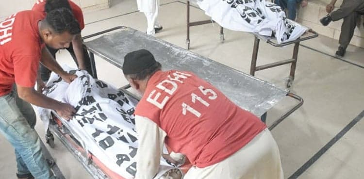 How many heatstroke deaths were reported in Karachi in June?