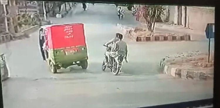 Police arrest Peshawar acid attack suspect