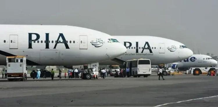 PIA crew member attacked by passenger for enforcing no-smoking policy