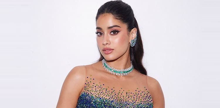 'I am paying them to say it...': Janhvi Kapoor on social media praise