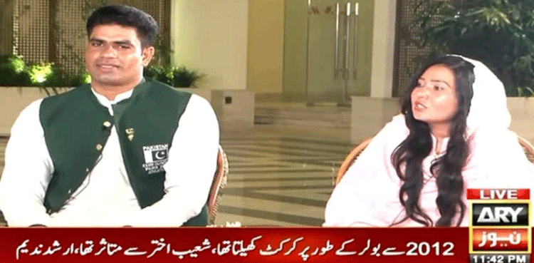 Sindh governor announces gold set for Olympian Arshad Nadeem's wife