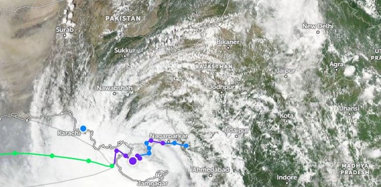 Potential cyclone to emerge along Sindh coast in evening: PMD