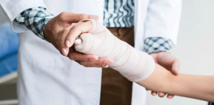 LESCO staff loses both arms after electric shock