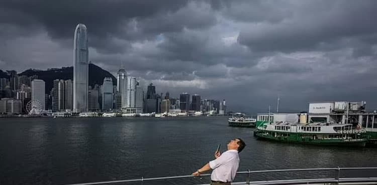 Thousands evacuated, Super Typhoon Krathon approaches Taiwan