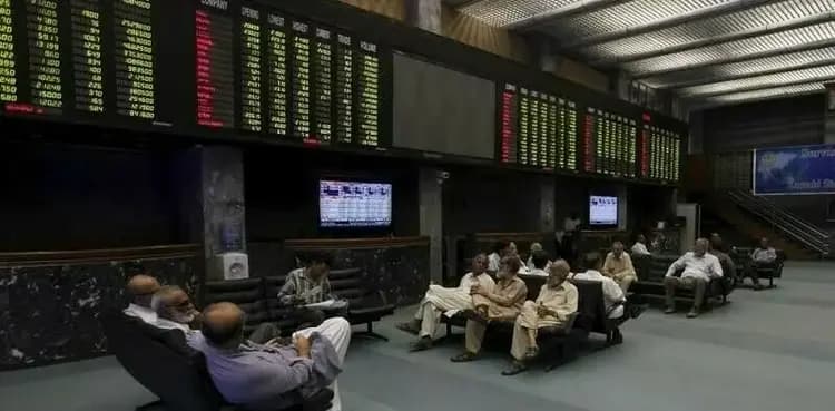 KSE-100 closes in red amid selling pressure at PSX