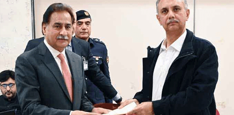 Govt likely to 'turn down' PTI's demands