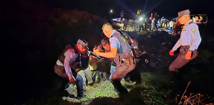 Seven dead after Honduras plane crashes into the water