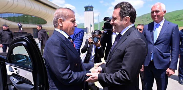 PM Shehbaz leaves for Tajikistan after concluding Azerbaijan visit