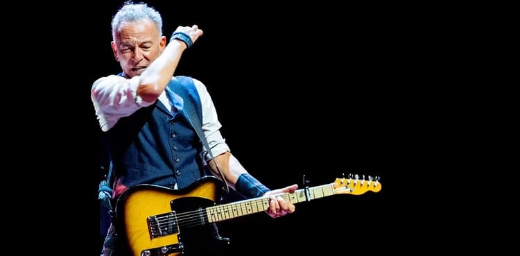Bruce Springsteen hints at new music, confirms upcoming box set