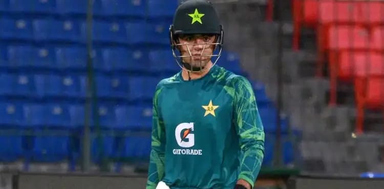 Haseebullah addresses rumours about move to England