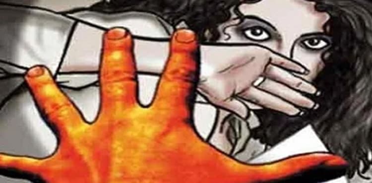 Caught on Camre: University lecturer harasses female student