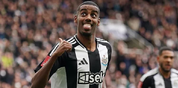 Liverpool to make Premier League record bid for Isak