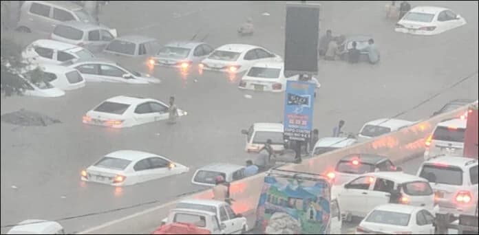 Dozens of abandoned vehicles litter Karachi roads after torrential rains