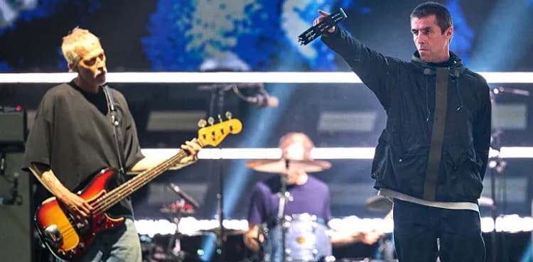Man dies at Oasis concert