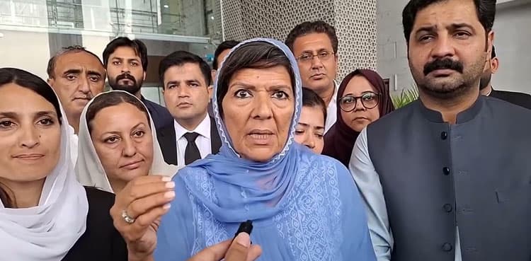 Aleema Khan along with 400 PTI supporters booked in violent protest case