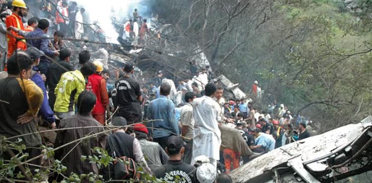 Islamabad court orders Airblue to pay Rs5.41bn compensation to 2010 plane crash victims' families