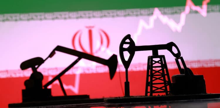 Washington allows Iranian oil trade as US-Iran talks advance in Switzerland