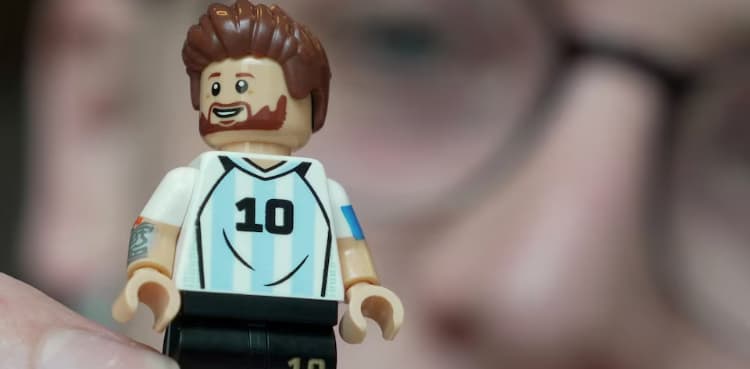 Lego to continue sports expansion with soccer players