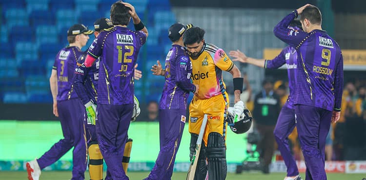 Babar's unbeaten fifty powers Peshawar Zalmi to dominant win over Quetta Gladiators