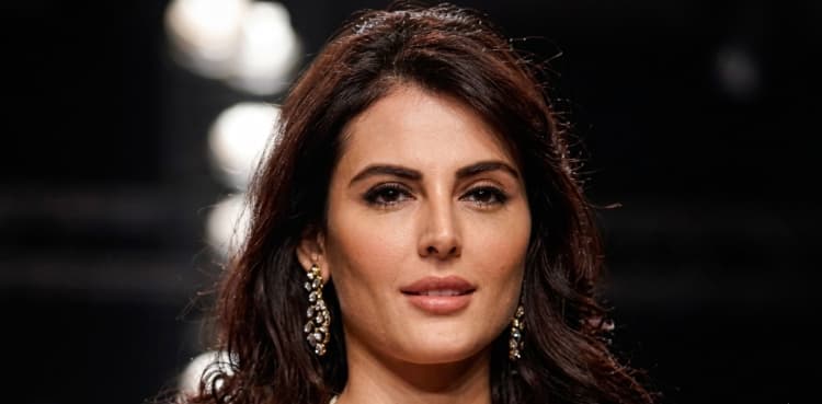 Mandana Karimi: Why the Iranian-Indian actress suddenly decides to leave India after 16 Yrs?