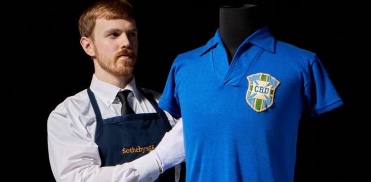 Sotheby's to auction Pele jersey worn in 1958 World Cup