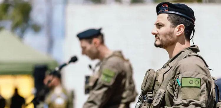 Israeli battalion commander, three soldiers killed, five injured in Lebanon