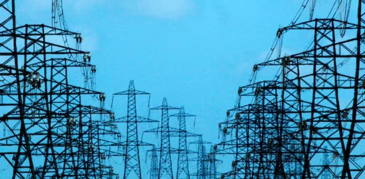UK offers 700 projects grid connections in major energy investment push