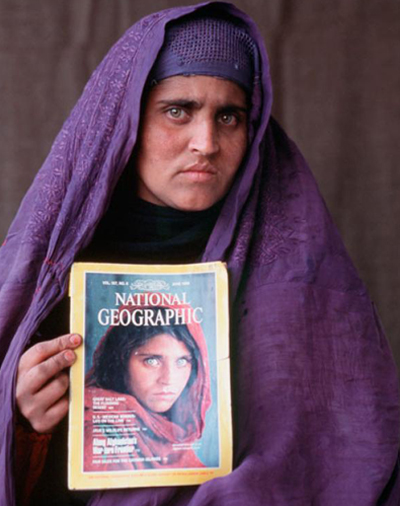 Sharbat Gula Italy Takes In Green Eyed Afghan Girl 
